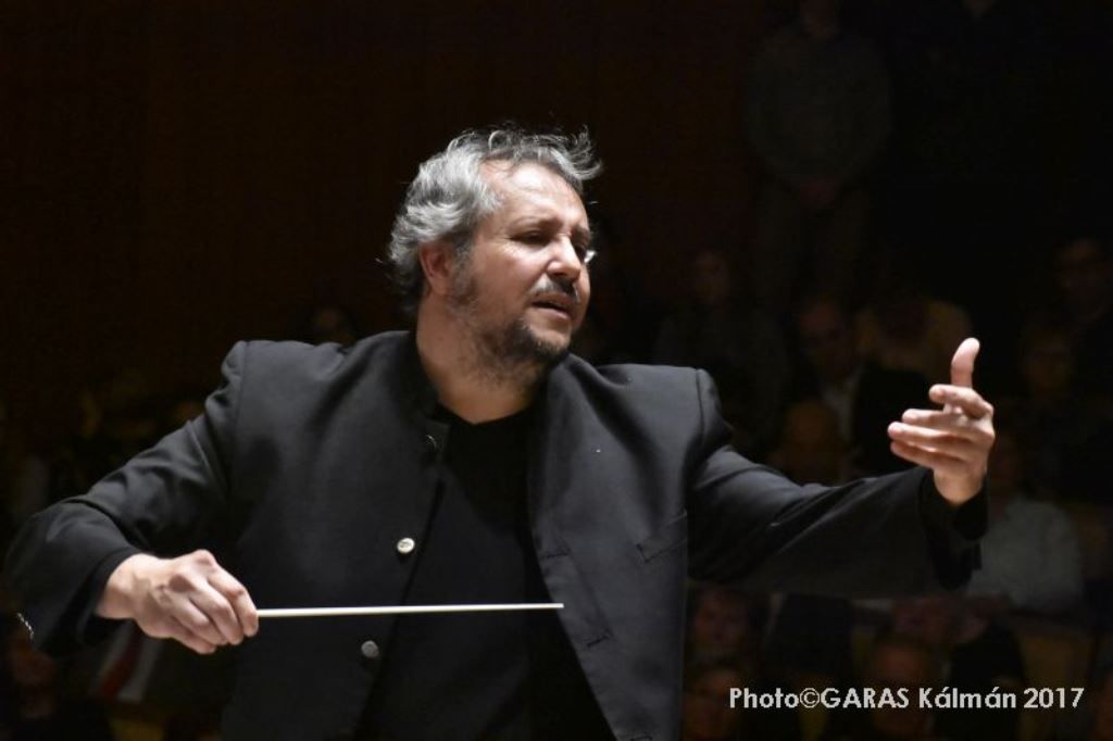 Maurizio Moretti Conductor